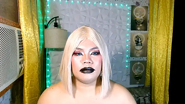 TSbrianaHugeCock