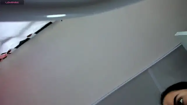 honey_fox7 webcam
