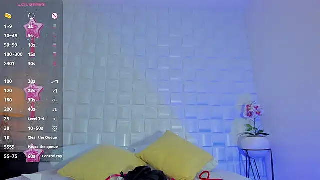 iris_torrez_