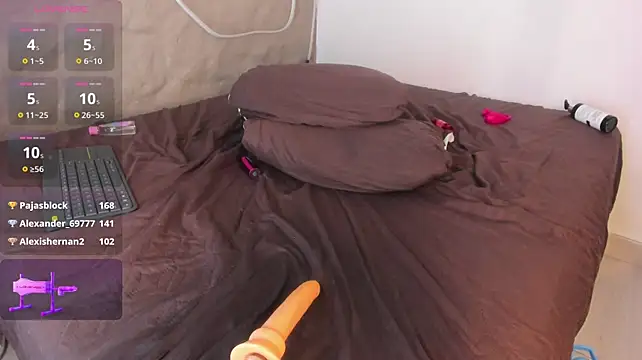 Loly_pups live cam preview