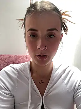 Arabella_Saint webcam