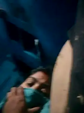 Moonlit_Riya live cam preview
