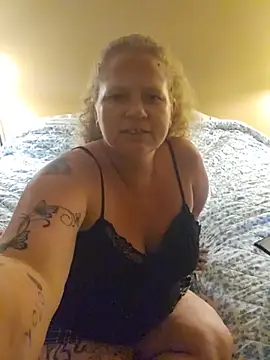 Goldiloxs82 webcam