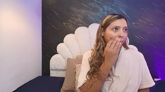 _MiaBrown_ webcam