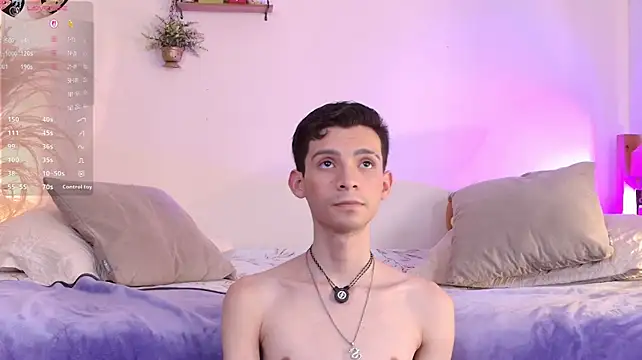 VicenteFerrer live cam on StripChat