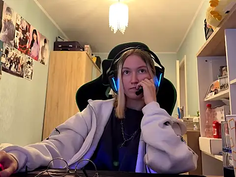 SoniaKotts webcam