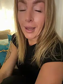 ChristinaSiemone webcam