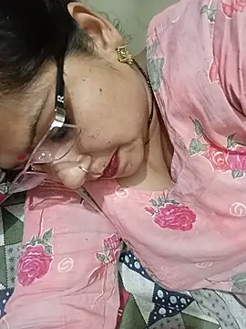 Heyy_Anshi webcam
