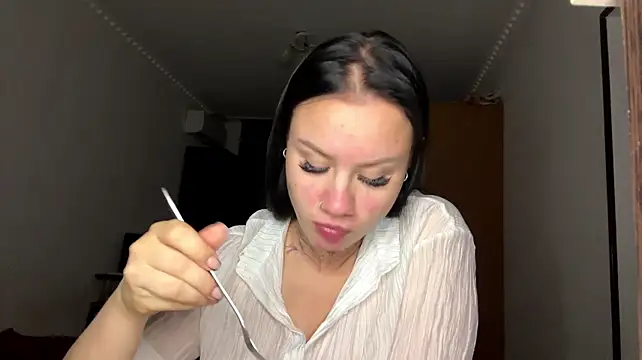 Ava_Lanchee webcam