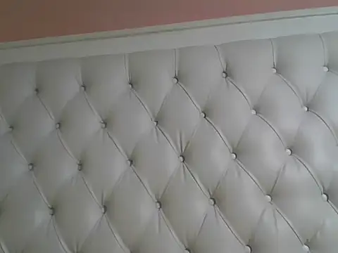naughtypetite1 webcam