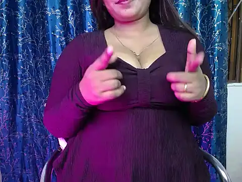 Lovely-Shanvii webcam