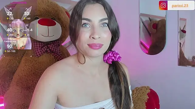 Mia_Parissi