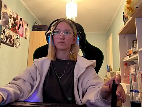 SoniaKotts webcam