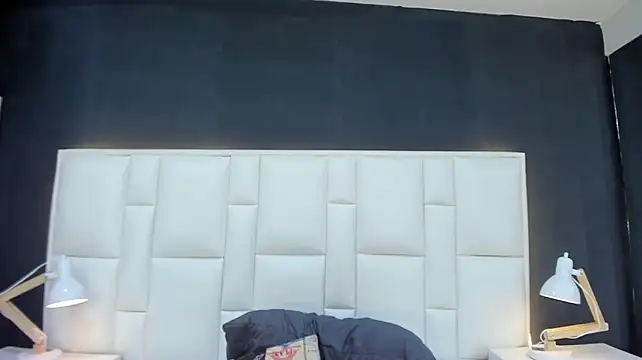 yeral2017 live cam on StripChat