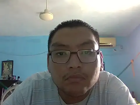 daniel4444Cu webcam
