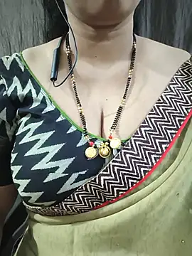 bhuvana_555 live cam preview