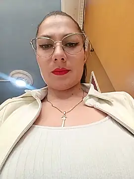 Mia_Love-3