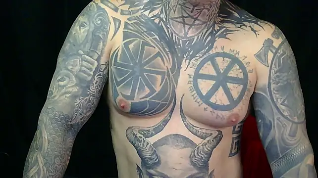 devilWithTats webcam