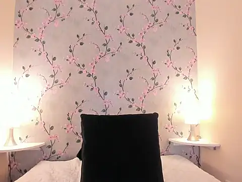 PaulaMonroe_ webcam