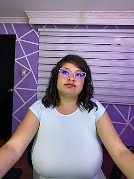 MiiaaJoness