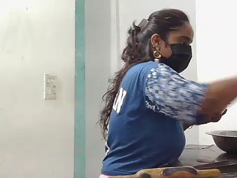 Hot-muskan-