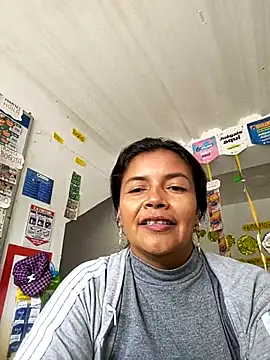 DianaOchoa_ live cam on StripChat