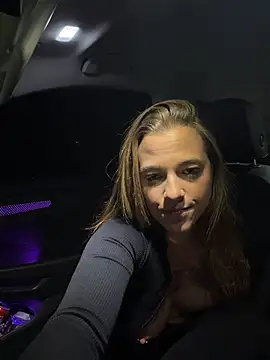 Luna_Lynn live sex cam