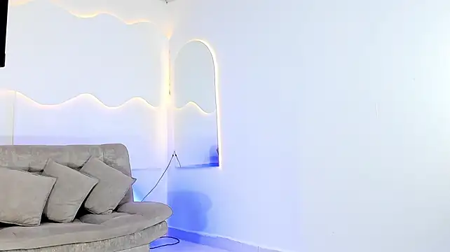 ArohomLester_ webcam