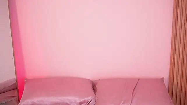 suki_dolll live cam on StripChat