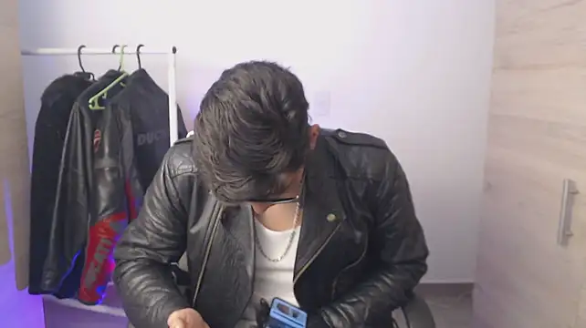 chomelo6 live cam on StripChat