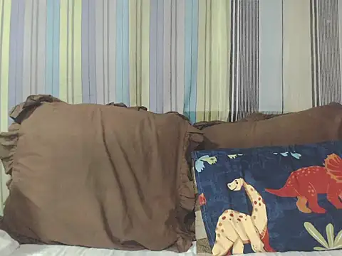 Shotybuttyroundass webcam