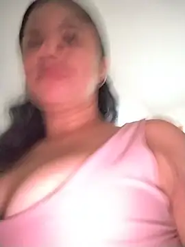 luna_pinky webcam
