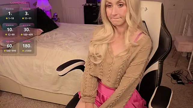 polly_peach webcam