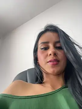 Lau_val69 webcam