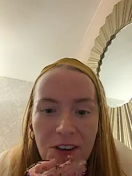 Frankie-Rose_xo webcam