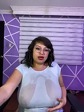MiiaaJoness
