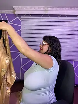 MiiaaJoness