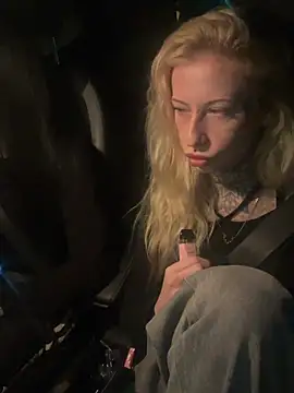 YourFaveLesbians