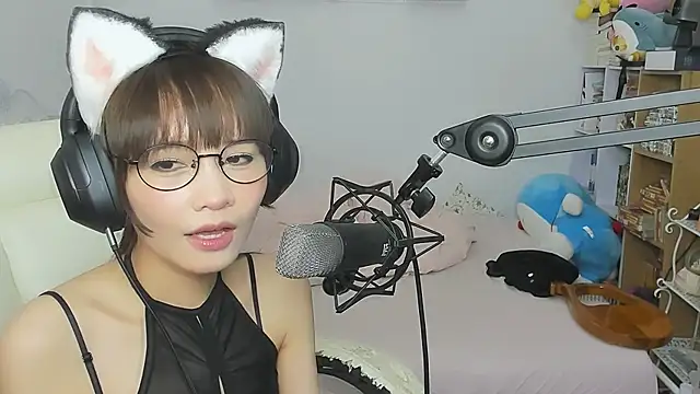 NeKo-nEk0-niI live cam on StripChat