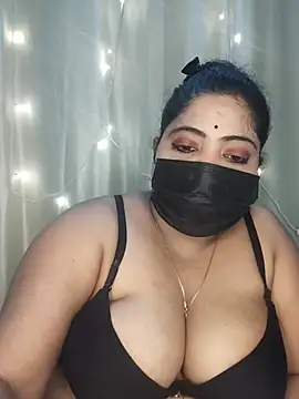 DESI-DOLLLL live cam on StripChat