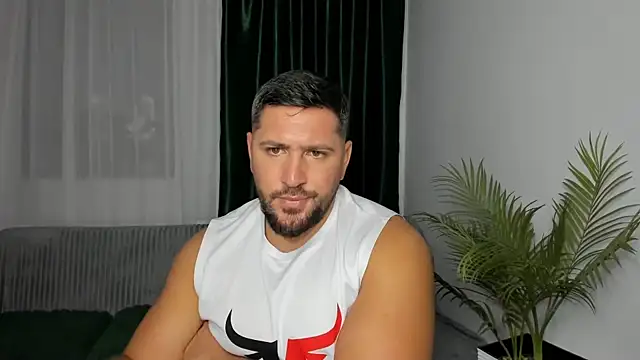 Gold_Alpha_Boy live sex cam