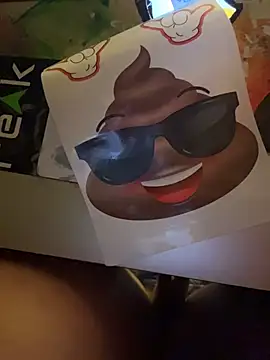 TrashleyRosebud webcam