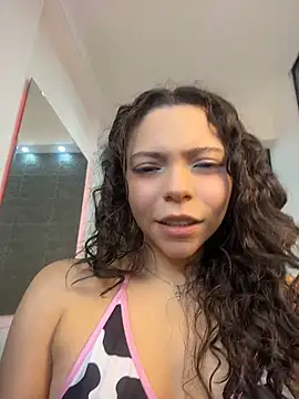 Mia_honey3