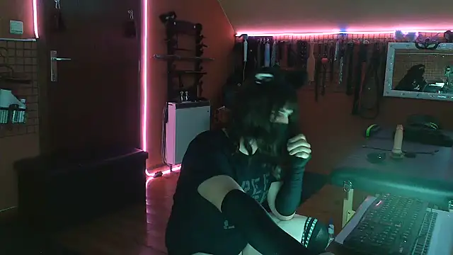 Ginny-the-bdsm-nympho