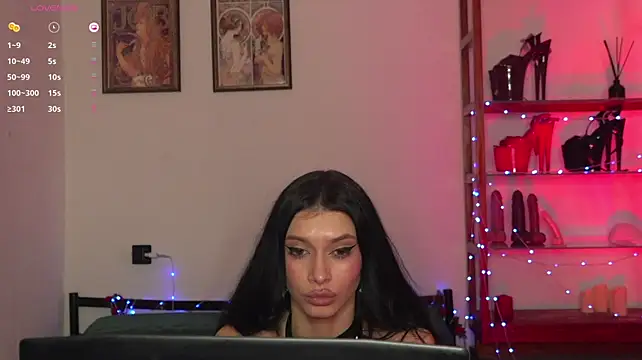 Olivia_Faye