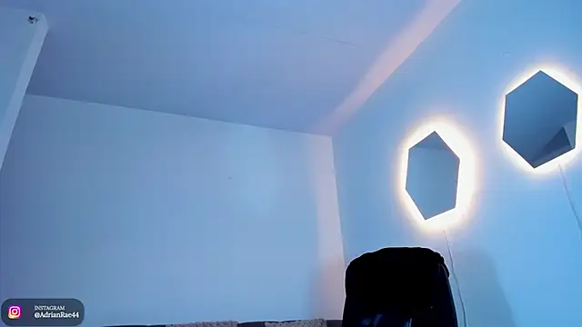Mr_adrian webcam