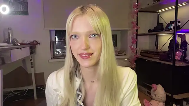 ShoshanaNogueras webcam