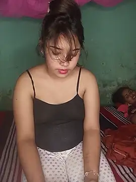 Nusrat-90 live sex cam