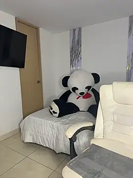 Janettcruz webcam