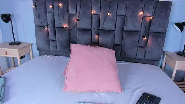 StefanyWilliams_ webcam